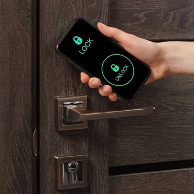 Palm Springs vivint connected smart lock